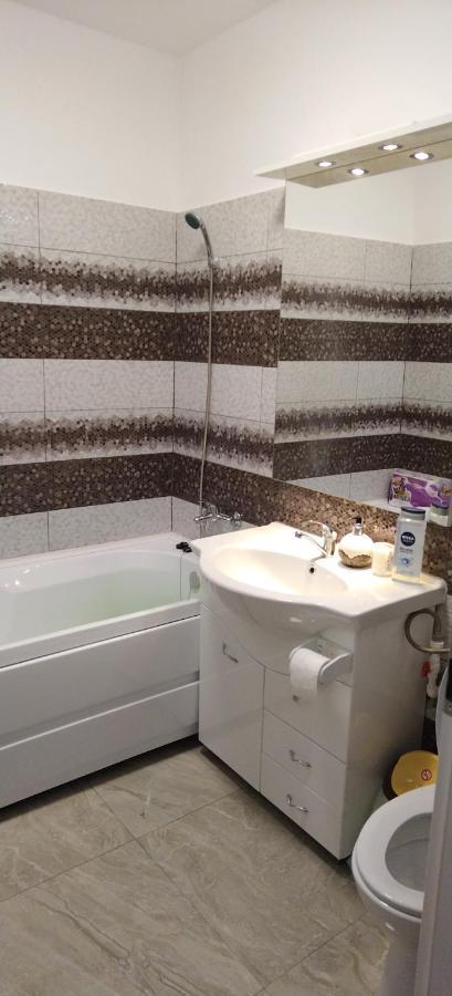 Apartament Apartament Jassy Zewnętrze zdjęcie